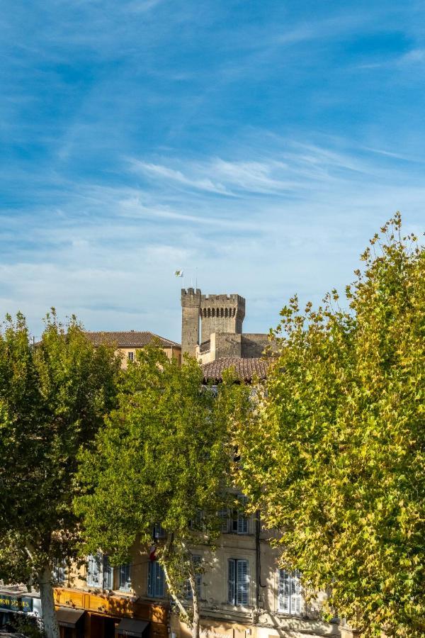 La Reserve De Salon De Provence Exterior photo