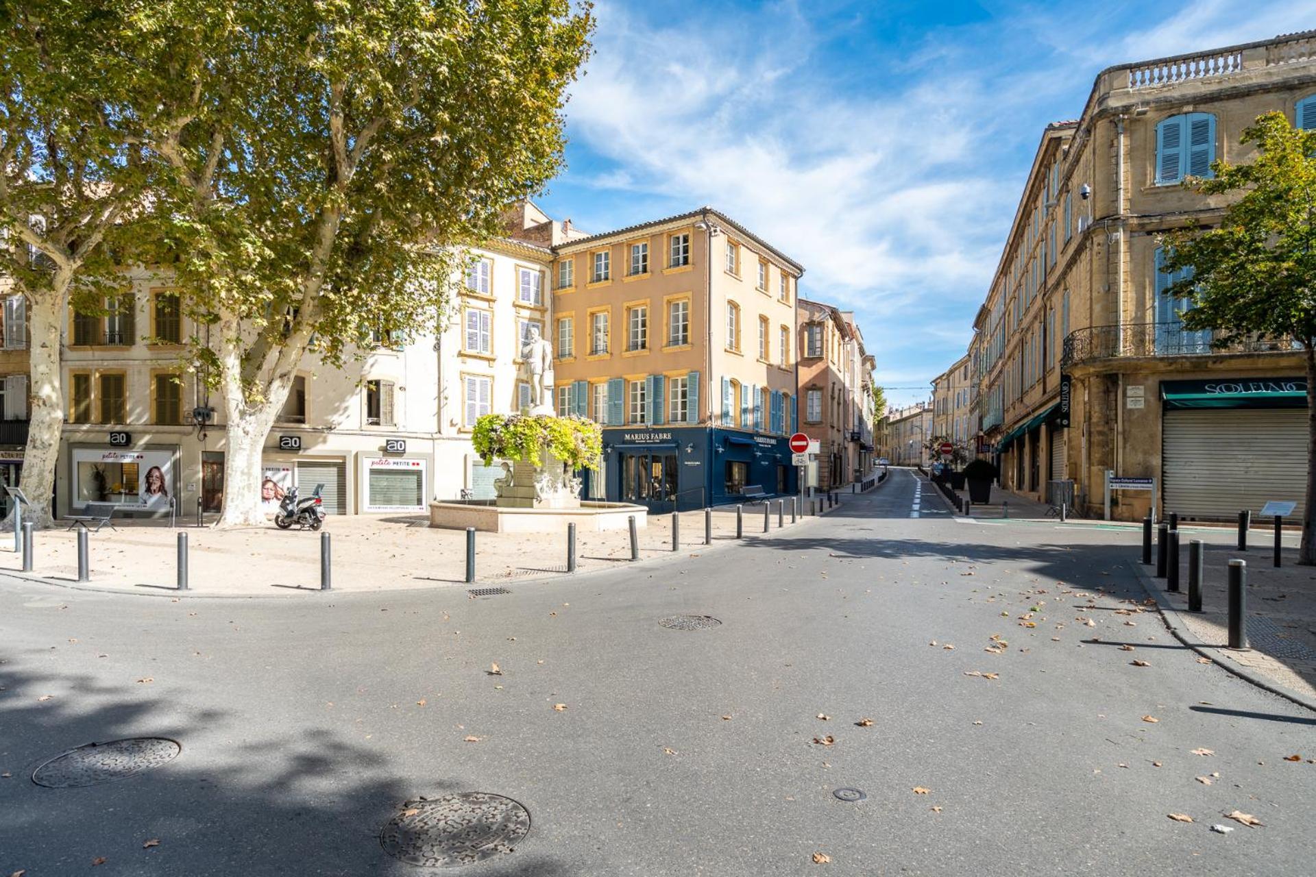 La Reserve De Salon De Provence Exterior photo